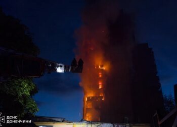 Краматорск под ударом российской авиации: шесть домов повреждены, есть раненые. ФОТО