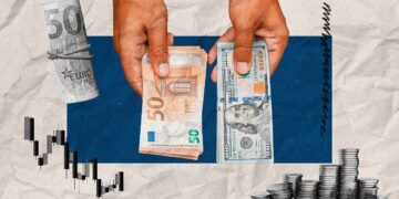 Курс долара до кінця року може перевищити 46 гривень: що робити із заощадженнями