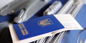 Украинцев ждут штрафы за “старый” паспорт: кто должен обменять на ID-карту