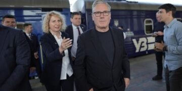 Останній тиждень на посаді: Кір Стармер несподівано прибув до Києва
