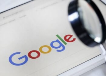 Екс-глава Google вклав кошти у Київ та українські дрони, – The New York Times