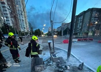 Перші години після удару по Києву: лікарі повідомили про стан поранених