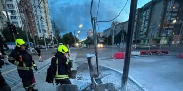 Перші години після удару по Києву: лікарі повідомили про стан поранених