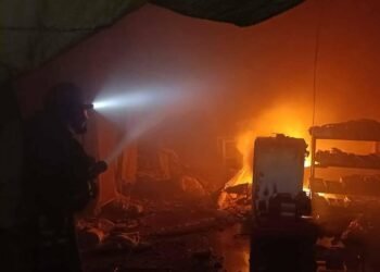 Небезпечна схема у метро Києва: нападник вирвав телефон і спробував зникнути