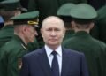 Путін кидає майже половину бюджету РФ на війну проти України, – ГУР