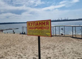 Небезпечні речовини у водоймах Києва: де заборонено купатися