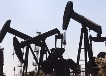 Нафта дорожчає через нове загострення між США та Іраном