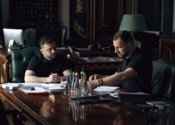 Зеленский назначил временного главу Минобороны: им стал Евгений Хмара
