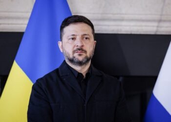 Зеленский недоволен скоростью поставок оружия, готовит кадровые изменения