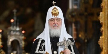 Атомная бомба по воле божьей: глава РПЦ связал появление ядерного оружия с молитвами Серафима Саровского