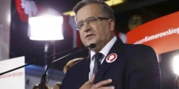 Счастье, что промолчал: Коморовский “поблагодарил” президента Польши за отсутствие мыслей по поводу ракеты РФ