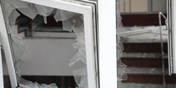 В Запорожской области в результате обстрелов со стороны РФ повреждено почти 700 промышленных объектов