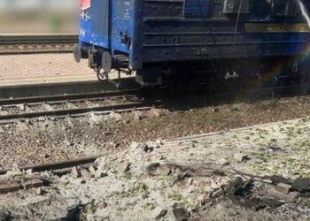 В Лозовой дрон ударил по железнодорожной станции, есть погибшие