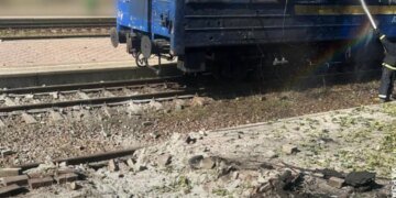 В Лозовой дрон ударил по железнодорожной станции, есть погибшие