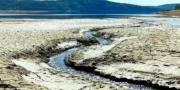 Украинские реки теряют воду: Гидрометцентр бьет тревогу