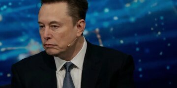 Маск не дозволив Україні використовувати Starlink для знищення російських пускових установок балістичних ракет