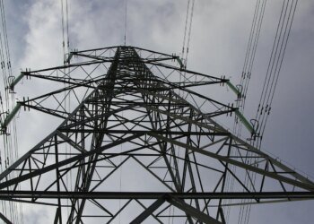 Шість областей України частково без світла через атаки рф