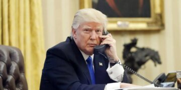 Трамп договорился с Путиным об освобождении американского заключенного без обмена