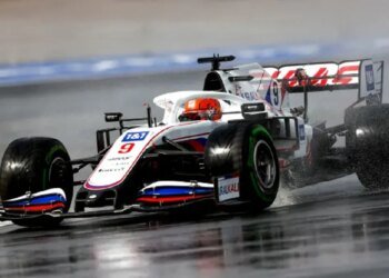 FIA скасувала санкції щодо російських та білоруських пілотів