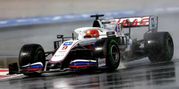 FIA скасувала санкції щодо російських та білоруських пілотів