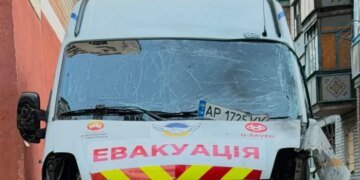 Россияне уничтожили ещё один автомобиль, который занимался эвакуацией людей в Донецкой области