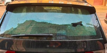 У Києві чоловік через конфлікт розстріляв BMW і отримав підозру