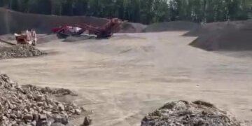 Почти миллиард гривен убытков: в Закарпатье раскрыли случай незаконной добычи андезита