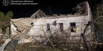 В Запорожье удар пришелся по частному сектору: есть погибшие
