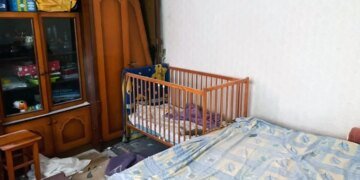 Снаряд от дрона влетел в окно и приземлился в кроватке ребенка в Херсоне. ФОТО