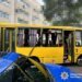 "Поки партнери вагаються щодо постачань, росіяни давно перейшли межу вседозволеності" – Зеленський показав наслідки удару рф по маршрутці в Херсоні