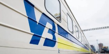 Укрзалізниця змінила маршрути приміських поїздів до Києва після атаки