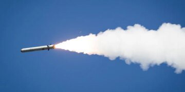 рф атакувала балістикою, знешкодили 39 з 44 ракет, 145 зі 168 дронів і дві "Бандеролі"