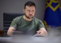 "Абсолютне звірство росіян, обов’язково відповімо" – Зеленський про смертоносну атаку на ТЦ у Кривому Розі