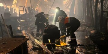 В Кривом Роге увеличилось число жертв взрыва в торговом центре