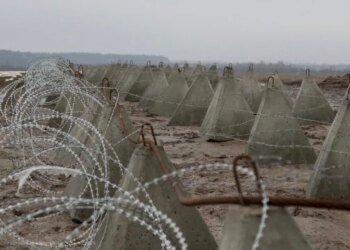 Создали трудности для себя: линии обороны усложнили логистику ВСУ, а оккупанты бьют по узким горлышкам