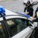 Полицейский заломил руку мужчине за отказ пройти проверку — и не понесёт за это никакой ответственности