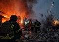 Россия вновь обстреляла спасателей во время ликвидации последствий авиаудара по Краматорску