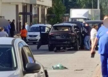 Подорвала автомобиль офицера ВКС РФ в Санкт-Петербурге девушка, схватить ее ФСБ не смогла
