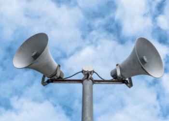 Кабмін перегляне комендантську годину та роботу інфраструктури під час атак рф – Корецький
