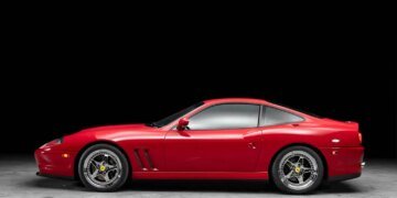 Ferrari Майкла Джордана, що надихнув на Air Jordan XIV, виставили на торги