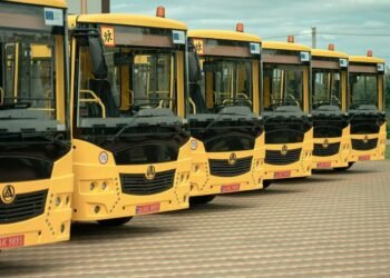 Новий транспорт для школярів: які громади Київщини отримали автобуси