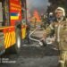 Вогонь досі не вщухає: на Київщині ліквідовують наслідки російської атаки, – ВІДЕО