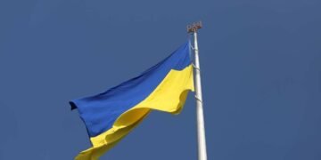 У Києві неочікувано приспустять головний прапор України: у чому причина