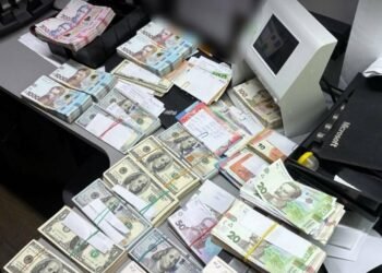 Фальшиві чеки та мільйони готівкою: у Києві викрили мережу нелегальних обмінників