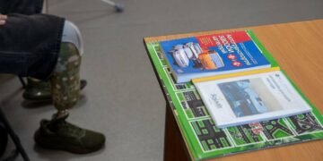 Від поранення до водійського крісла: у Києві запрацював унікальний проєкт