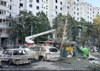 У Києві відкрили штаби для постраждалих після обстрілу: список адрес