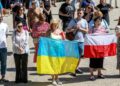 Поляки в 22 городах вышли против нападений на украинцев: чего требуют от правительства