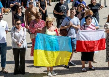 Поляки в 22 городах вышли против нападений на украинцев: чего требуют от правительства