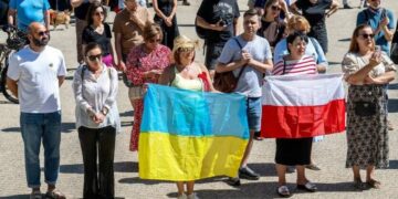 Поляки в 22 городах вышли против нападений на украинцев: чего требуют от правительства