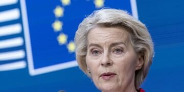 Євросоюз закликав США до спільних дій на тлі схвалення антиросійських санкцій